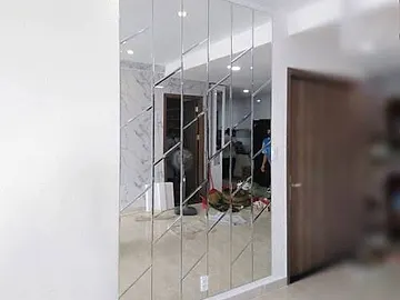 decorative mirror panel layout